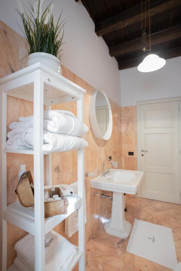Lo Schiaccianoci Bed&Breakfast De Charme Scanzorosciate Dış mekan fotoğraf